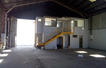 Galpón Industrial De 380m2 En 900m2   San Ignacio / Ruta 5