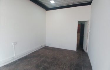 Galpón Industrial De 400m2 En 600m2   Cañaveral / Ruta 5