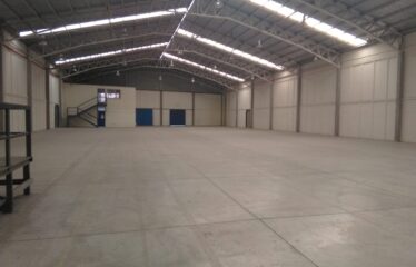 Bodega de 1.656m2 con Anden     Av. Caupolicán / San Ignacio