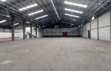 Galpón Industrial 1.800m2 En 2.400m2  Av Marathon / Av Quilin