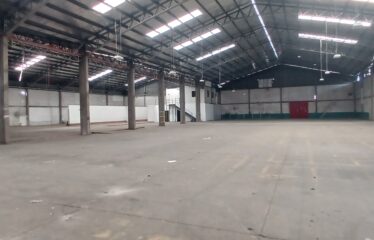Galpón Industrial 1.800m2 En 2.400m2  Av Marathon / Av Quilin