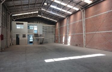 Galpón Industrial De 440m2 En 600m2 La Montaña / Ruta 5