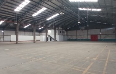 Galpón Industrial 1.800m2 En 2.400m2  Av Marathon / Av Quilin
