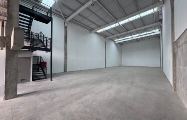 Bodega Arriendo desde 320m2 con oficinas  Nororiente / Ruta 5
