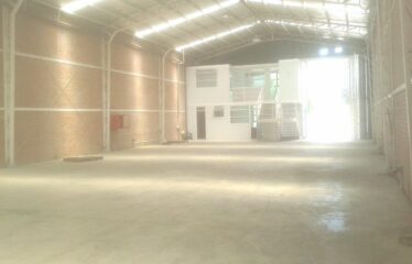 Galpón Industrial De 440m2 En 600m2 La Montaña / Ruta 5